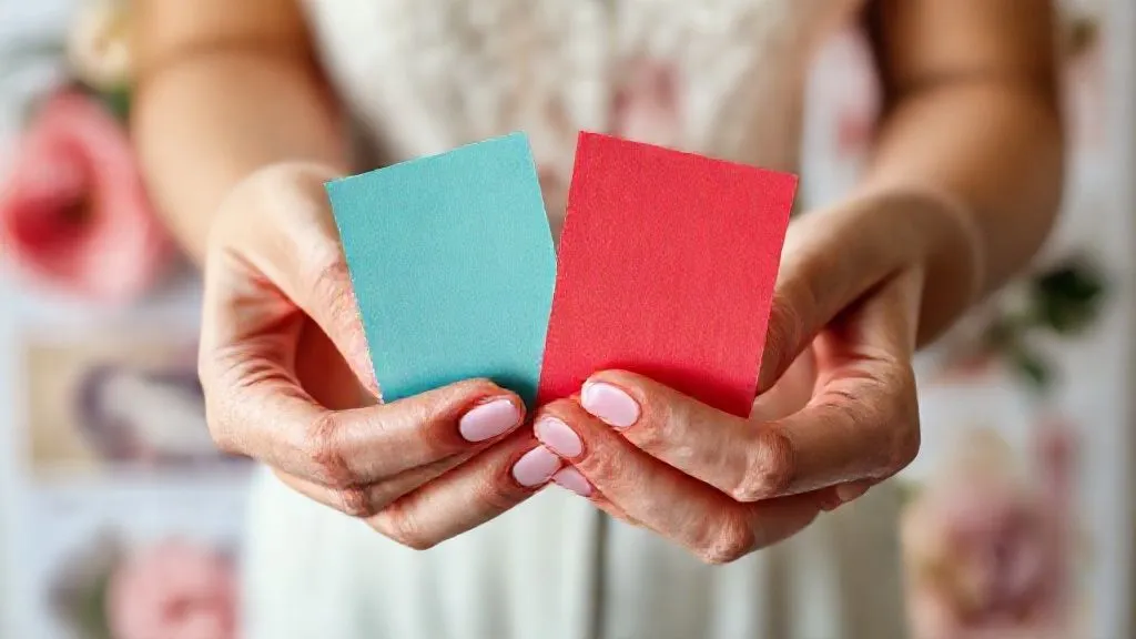 7 Pro Methods: How to Subtly Pivot a Client from Clashing Wedding Colors